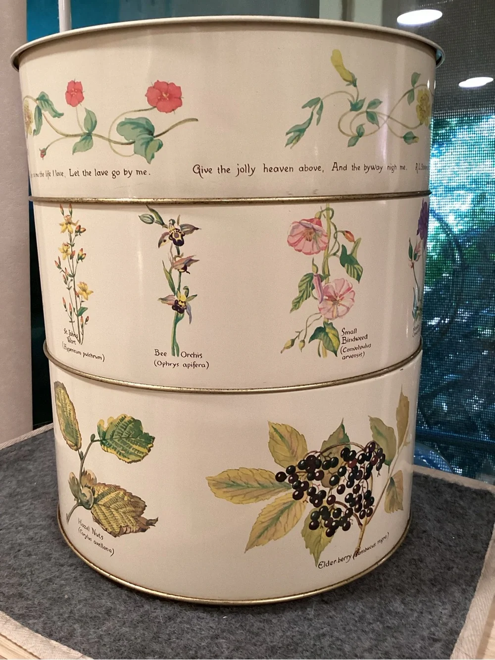 Webb & Bower Ltd. 3-tier stacking Metal cookie Tins RARE FIND